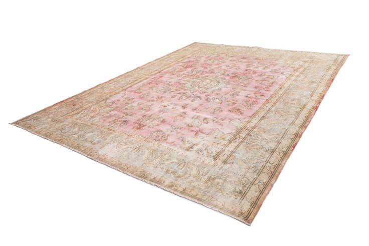 Detail image of 9' 9 x 13' Vintage Royal Wool Rug