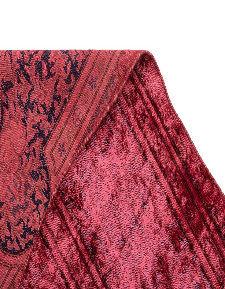 Detail image of 8' 9 x 11' 10 Vintage Royal Wool Rug