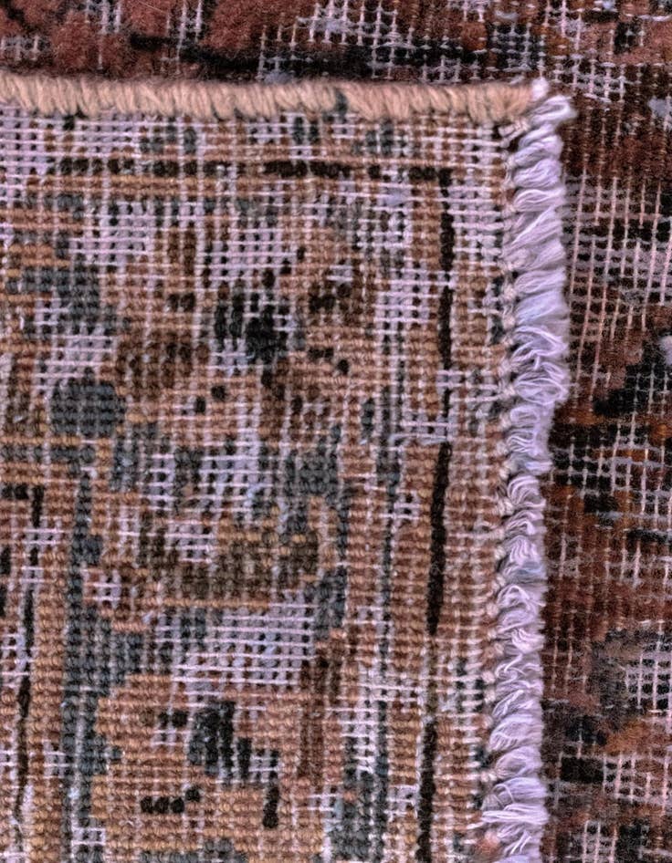 Detail image of 8' 4 x 11' 8 Vintage Royal Wool Rug