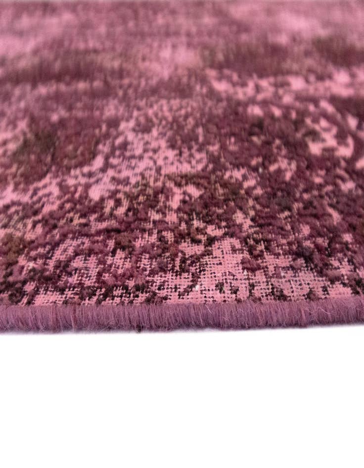 Detail image of 9' 9 x 12' 10 Vintage Royal Wool Rug