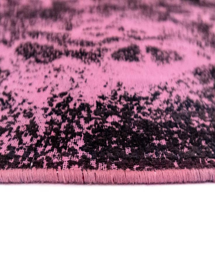 Detail image of 9' 11 x 13' 11 Vintage Royal Wool Rug