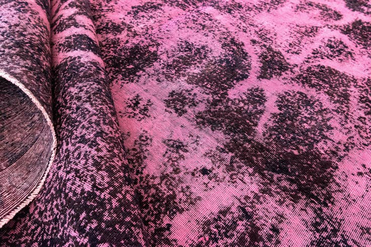 Detail image of 9' 11 x 13' 11 Vintage Royal Wool Rug