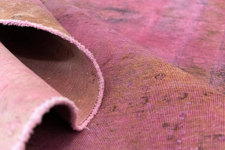 Detail image of 6' 11 x 10' 8 Vintage Royal Wool Rug