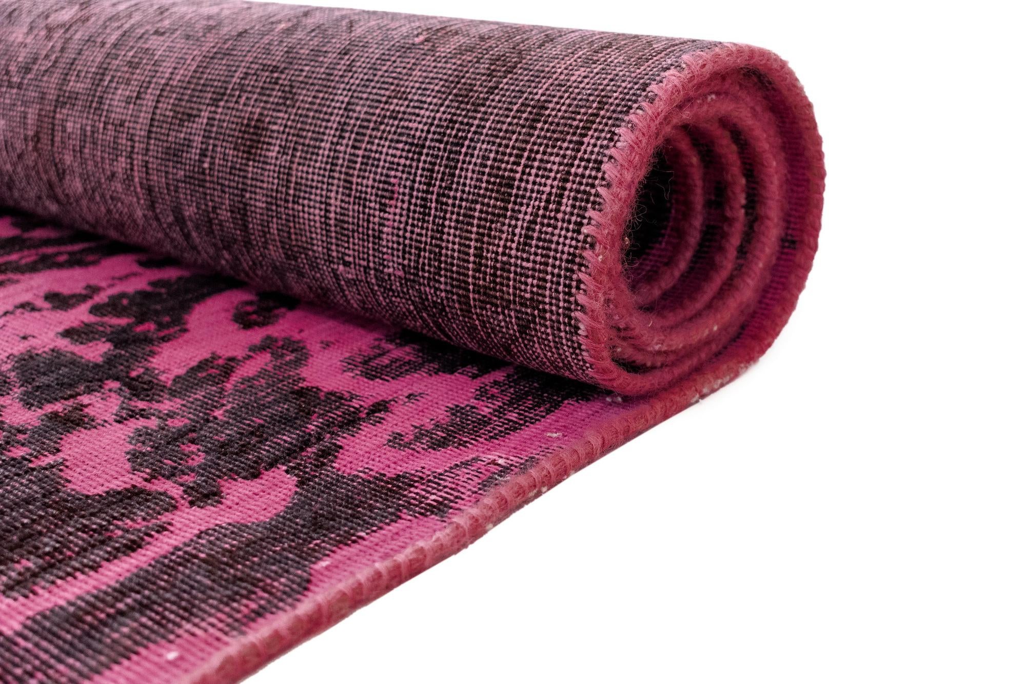 7' 1 x 9' 2 Vintage Royal Wool Rug
