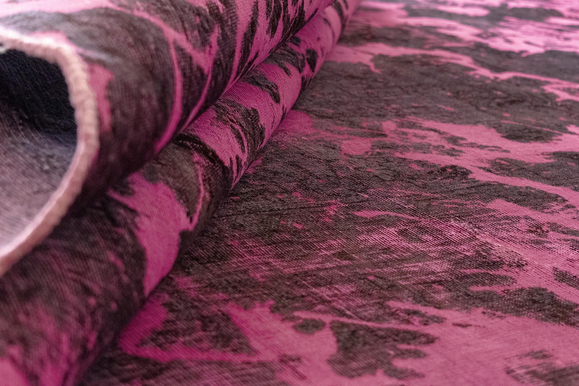 7' 1 x 9' 2 Vintage Royal Wool Rug