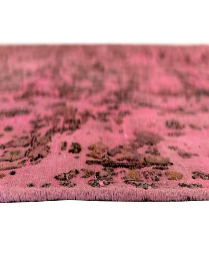 Detail image of 5' 7 x 9' 8 Vintage Royal Wool Rug