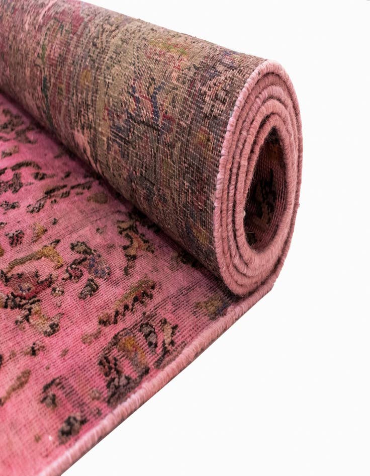 Detail image of 5' 7 x 9' 8 Vintage Royal Wool Rug