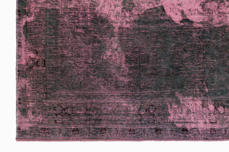 Detail image of 6' 2 x 9' Vintage Royal Wool Rug