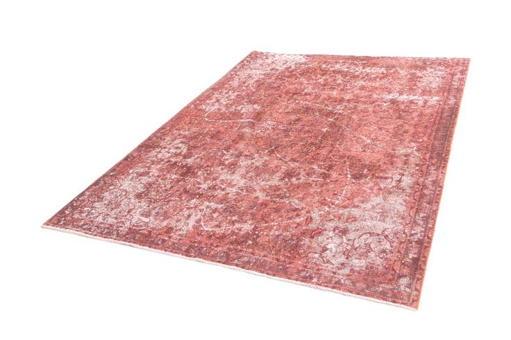 Detail image of 7' 2 x 10' 2 Vintage Royal Rug