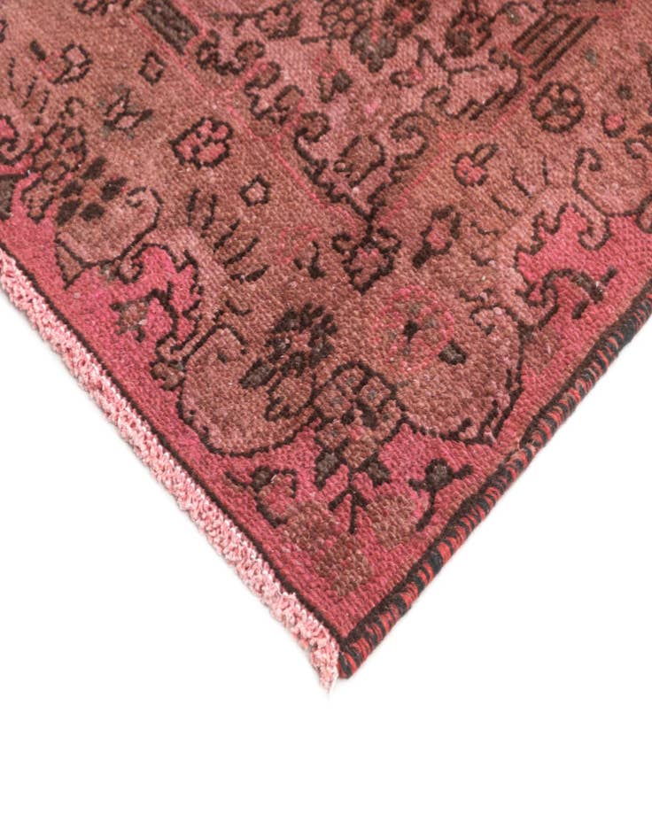 Detail image of 5' 1 x 8' 1 Vintage Royal Rug