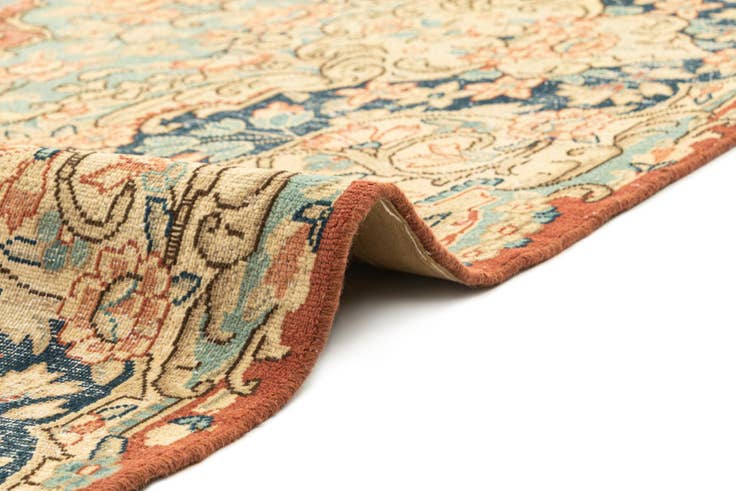 Detail image of 10' 3 x 13' 10 Vintage Royal Rug