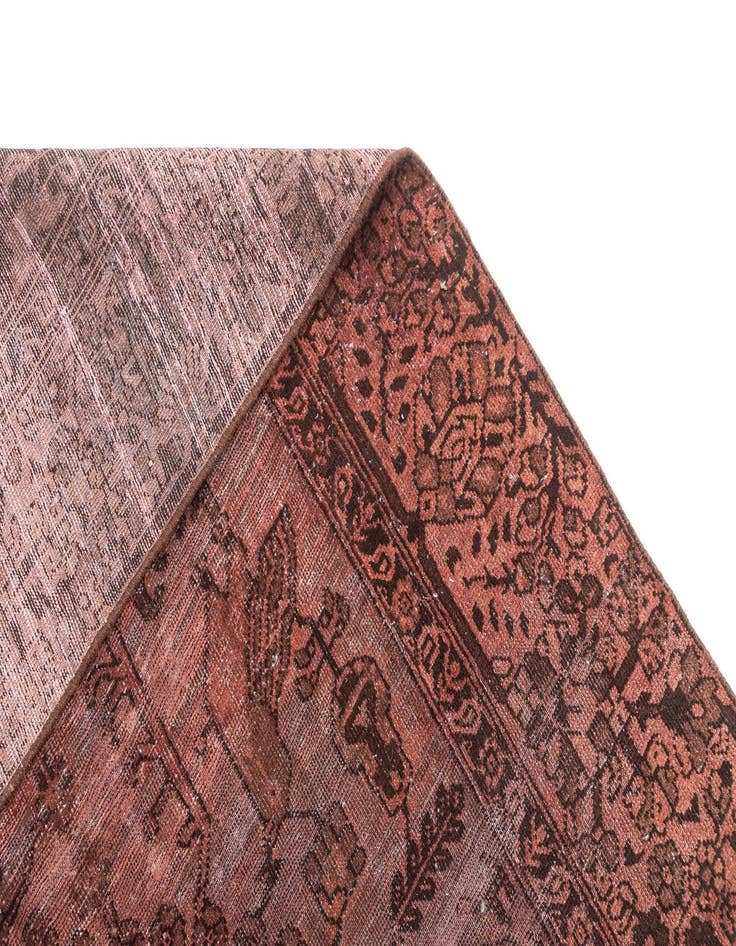 Detail image of 6' 7 x 10' 10 Vintage Rug