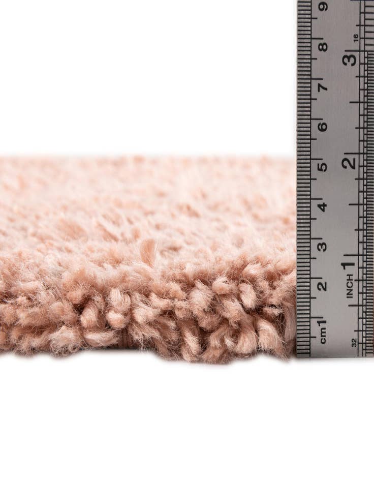Detail image of 2' 2 x 3' Zermatt Shag Rug