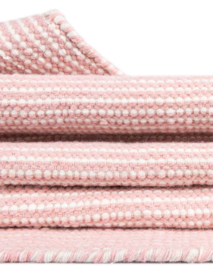 Detail image of 2' 2 x 3' 1  Washable Jill Zarin Palm Springs Indoor / Outdoor Rug