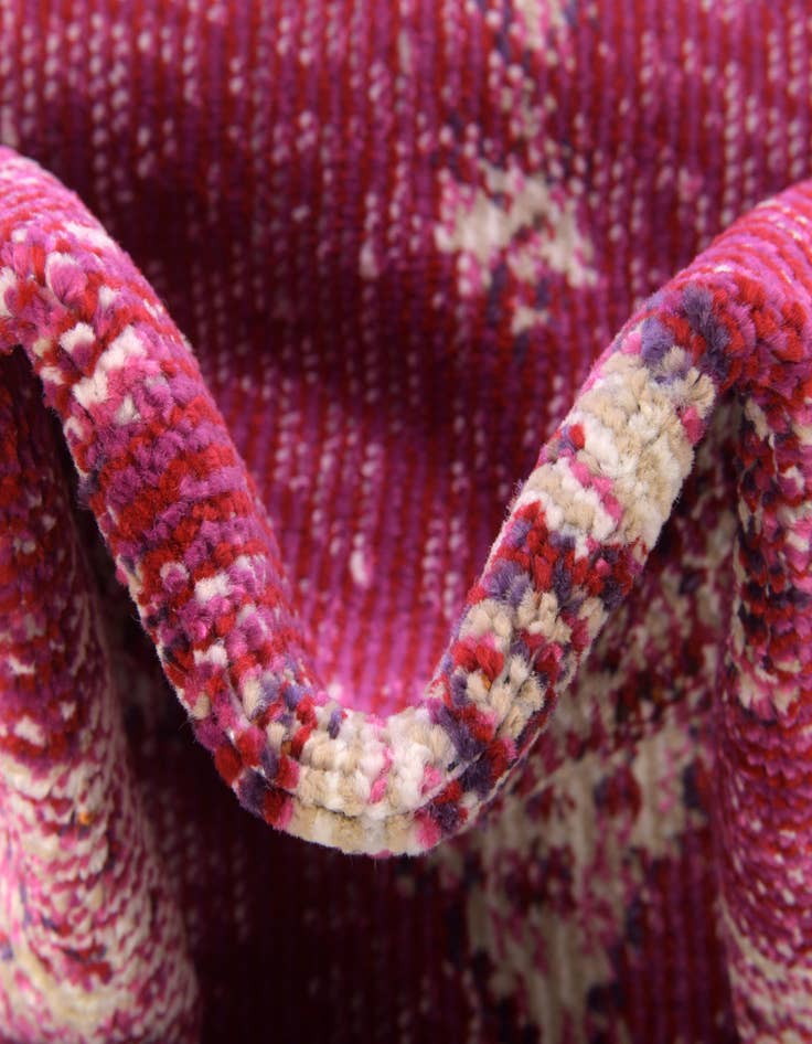 Detail image of 7' x 7' Amulet Round Rug