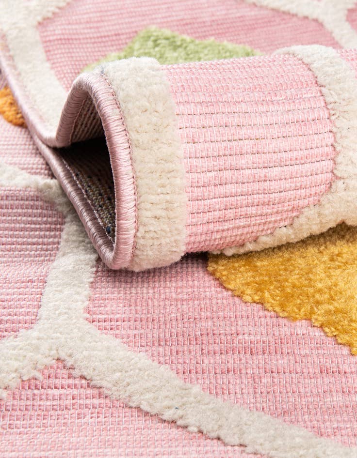 Detail image of 3' 3 x 3' 3 Easy-Clean Aruba Indoor / Outdoor Round Rug