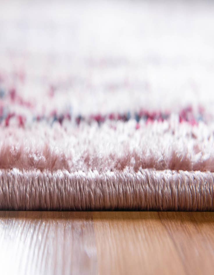 Detail image of 5' x 5' Charleston Round Rug