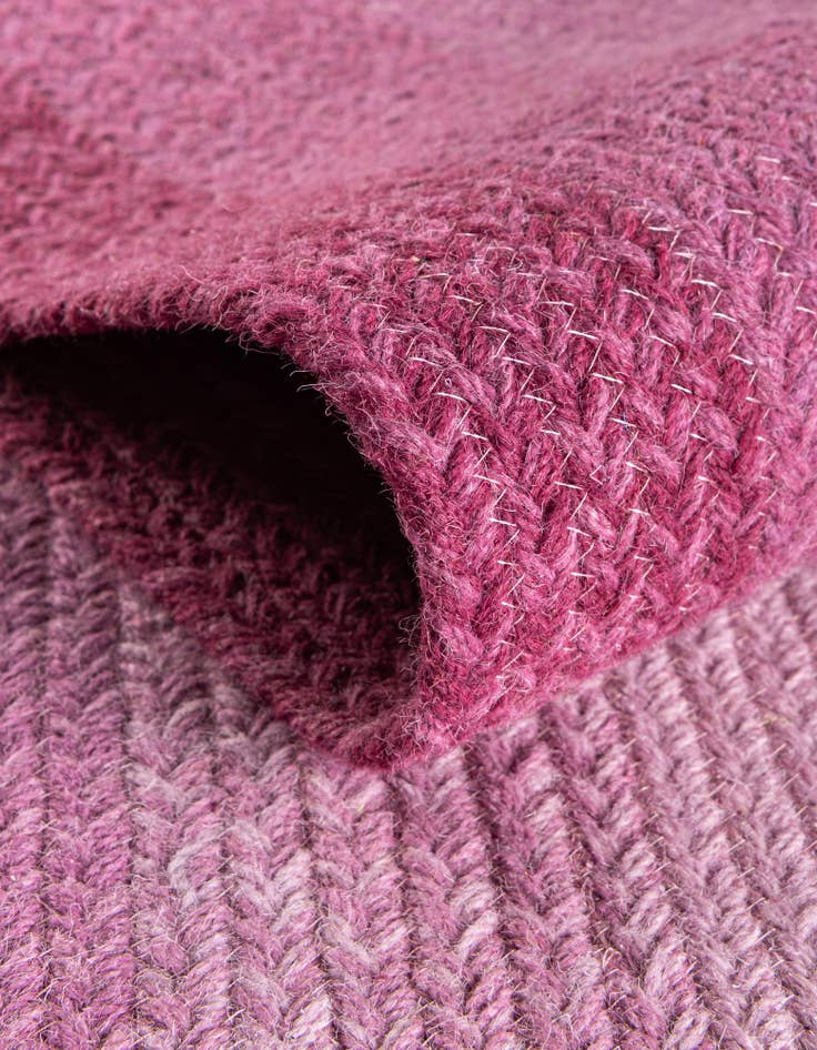 Detail image of 5' 1 x 5' 1  Hand Hand Braided Wool Round Rug