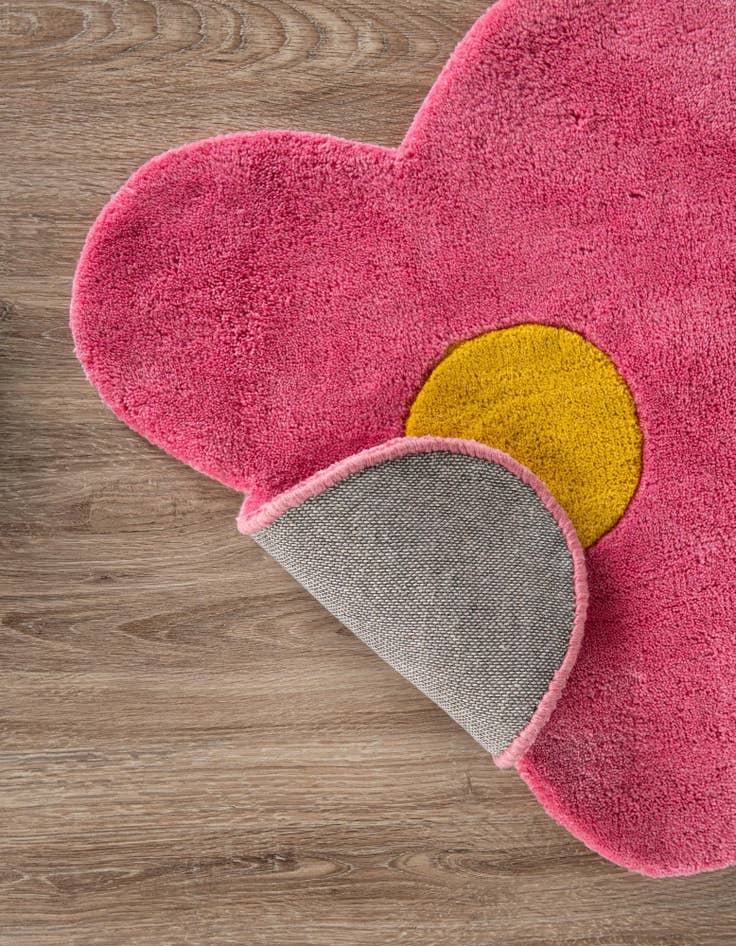 Detail image of 3' 1 x 3' 1 Happy Rugs Funky Flower Wool Round