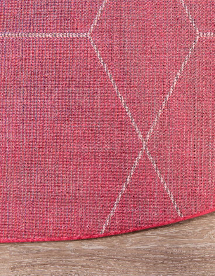 Detail image of 4' x 4' Lattice Frieze Round Rug