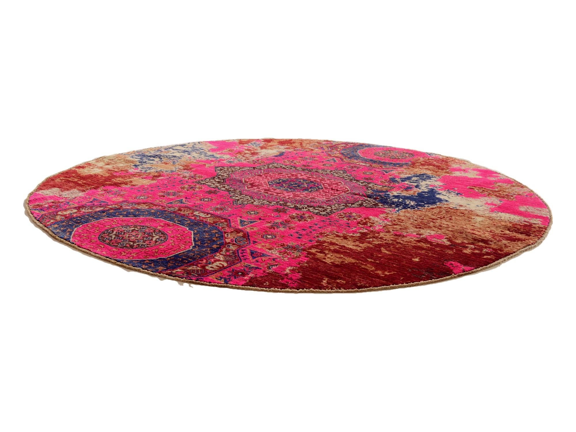 7' 1 x 7' 1 Hand Knotted Mamluk Ziegler Round Rug