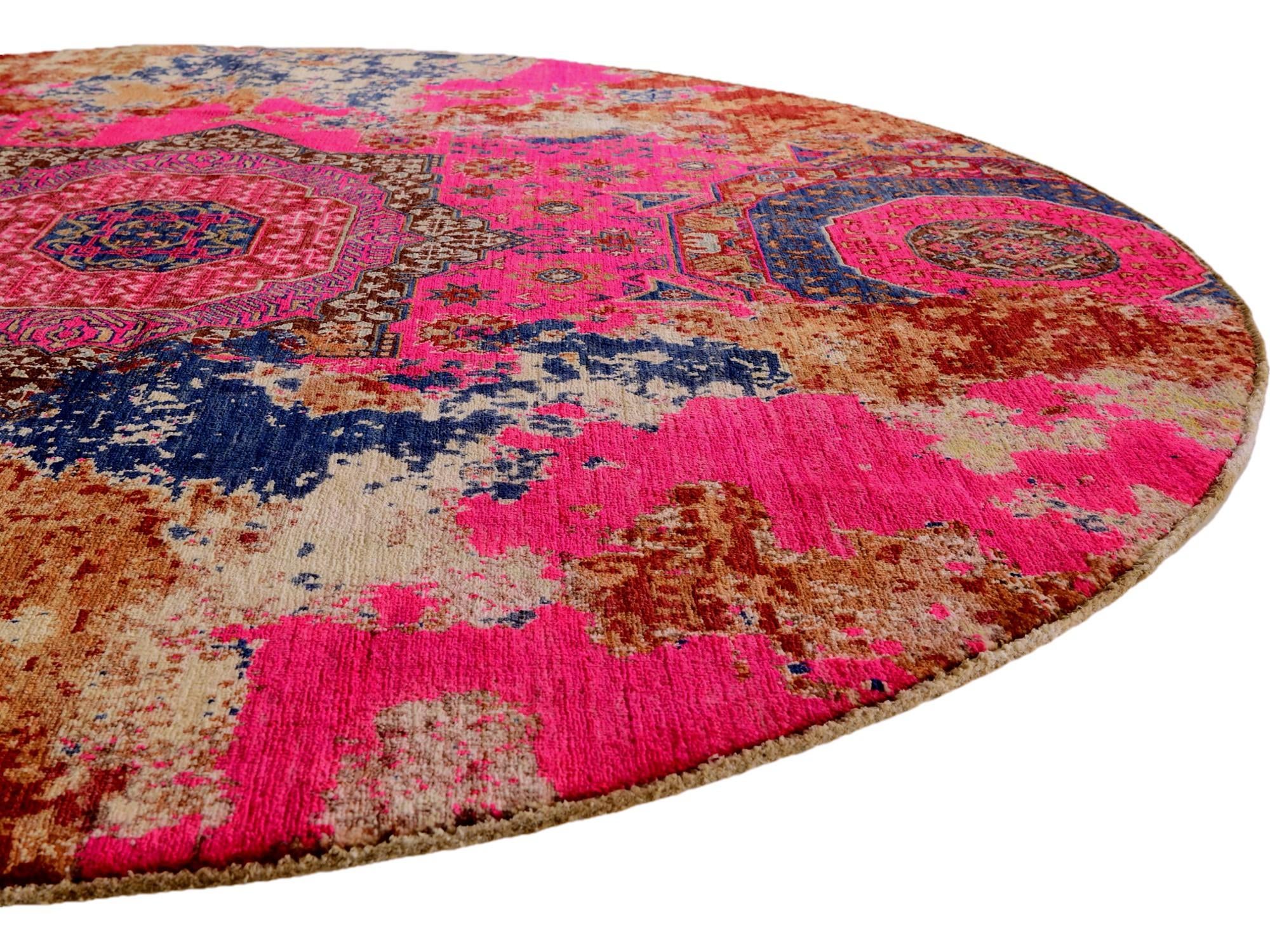 7' 1 x 7' 1 Hand Knotted Mamluk Ziegler Round Rug