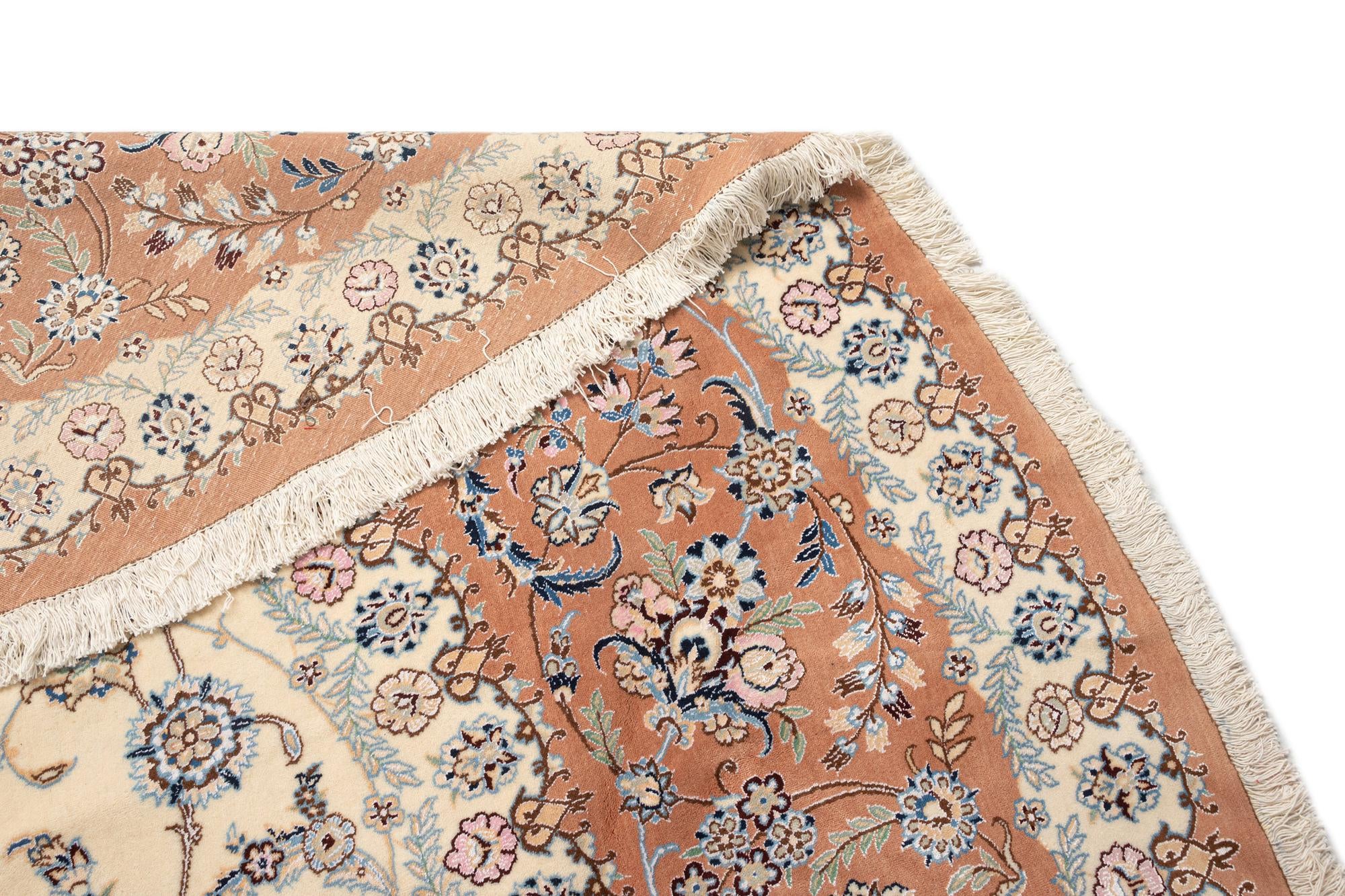 13' 9 x 13' 9 Nain Wool Round Rug