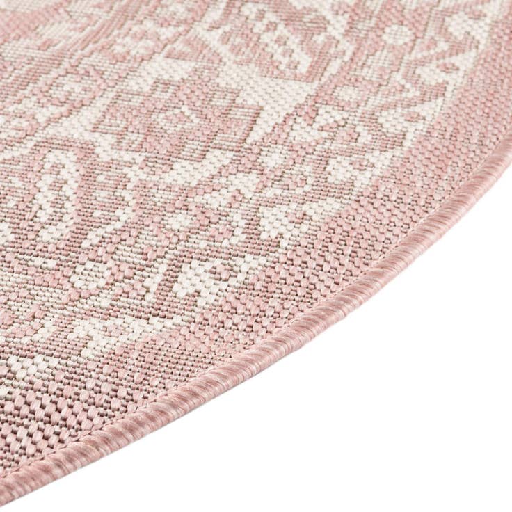 Detail image of 5' 3 x 5' 3 Easy-Clean Aztec Indoor / Outdoor Round Rug