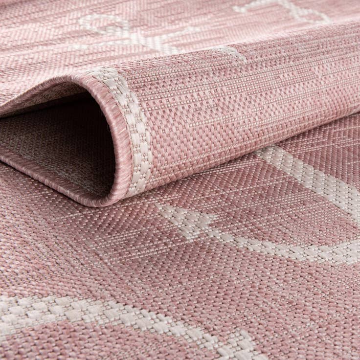Detail image of 10' x 10' Easy-Clean Coastal Indoor / Outdoor Round Rug