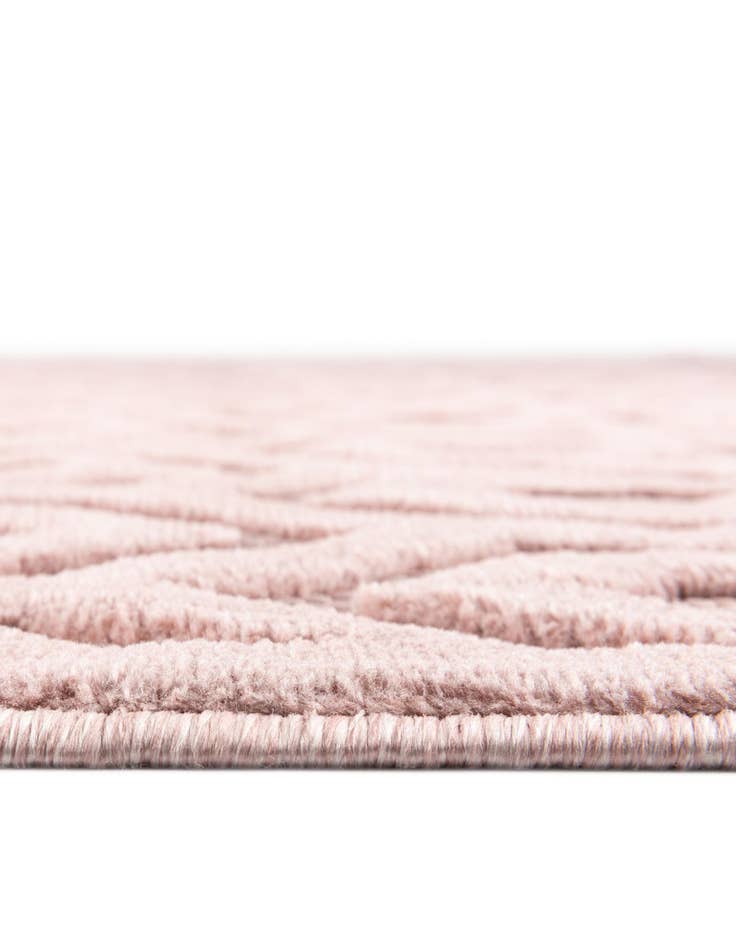 Detail image of 5' 3 x 5' 3 Easy-Clean Trellis Textured Indoor / Outdoor Round Rug
