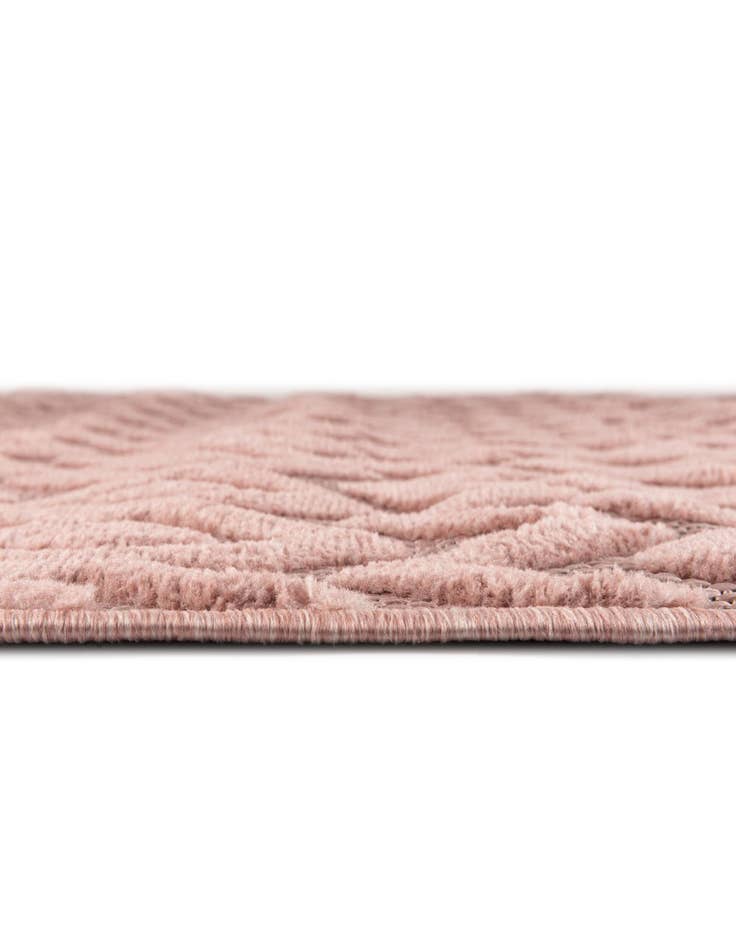 Detail image of 3' x 3' Easy-Clean Trellis Textured Indoor / Outdoor Round Rug