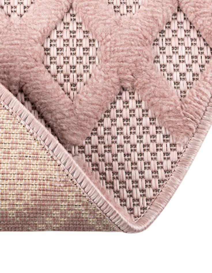Detail image of 7' x 7' Easy-Clean Trellis Textured Indoor / Outdoor Round Rug