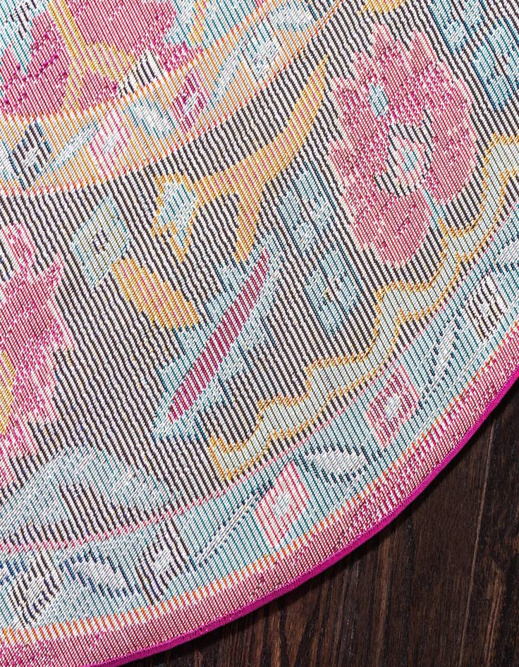 Detail image of 8' x 8'  Washable Palazzo Round Rug