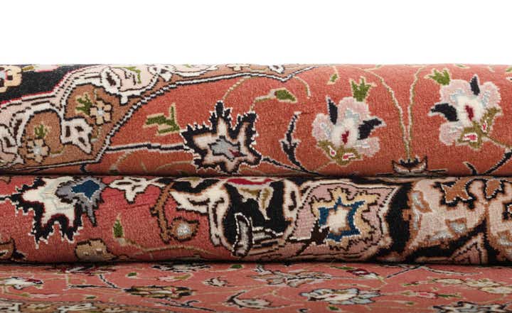 6' 11 x 6' 11 Tabriz Round Rug