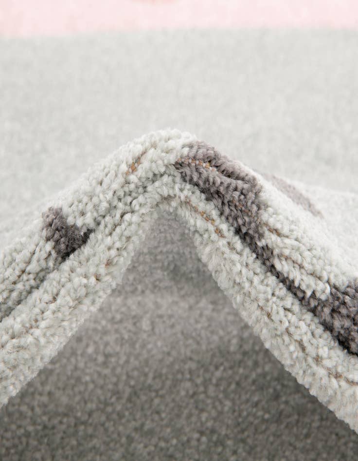 Detail image of 7' 10 x 7' 10 Cat Whimsy Kids Round Rug