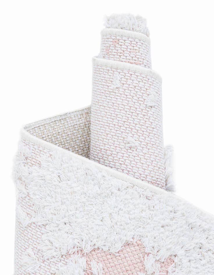 Detail image of 2' 7 x 8' Abbey Runner Rug