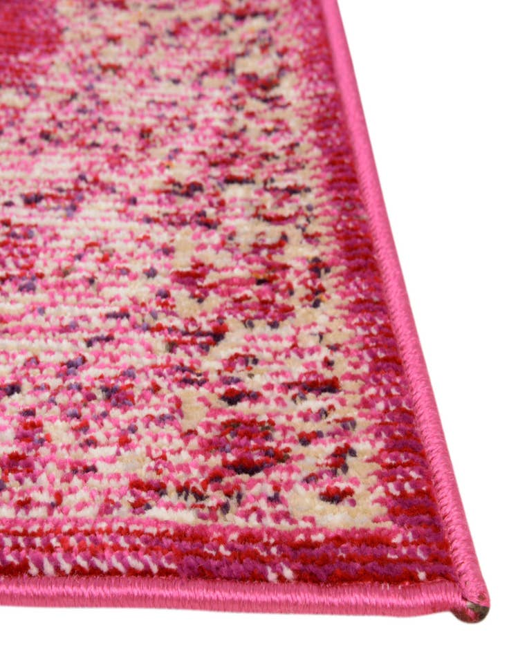 Detail image of 2' 2 x 6' Amulet Runner Rug