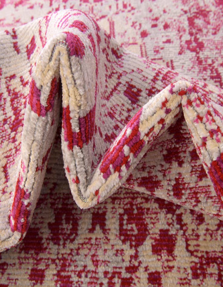 Detail image of 2' 2 x 6' Amulet Runner Rug