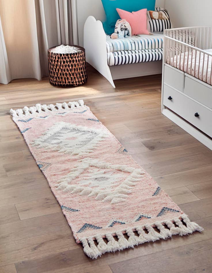 Detail image of 2' 2 x 6' 1 Hand Woven Arizona Wool Runner Rug