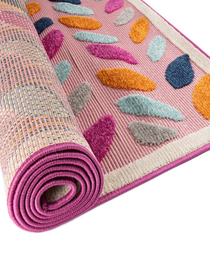 Detail image of 2' x 6' Easy-Clean Aruba Indoor / Outdoor Runner Rug