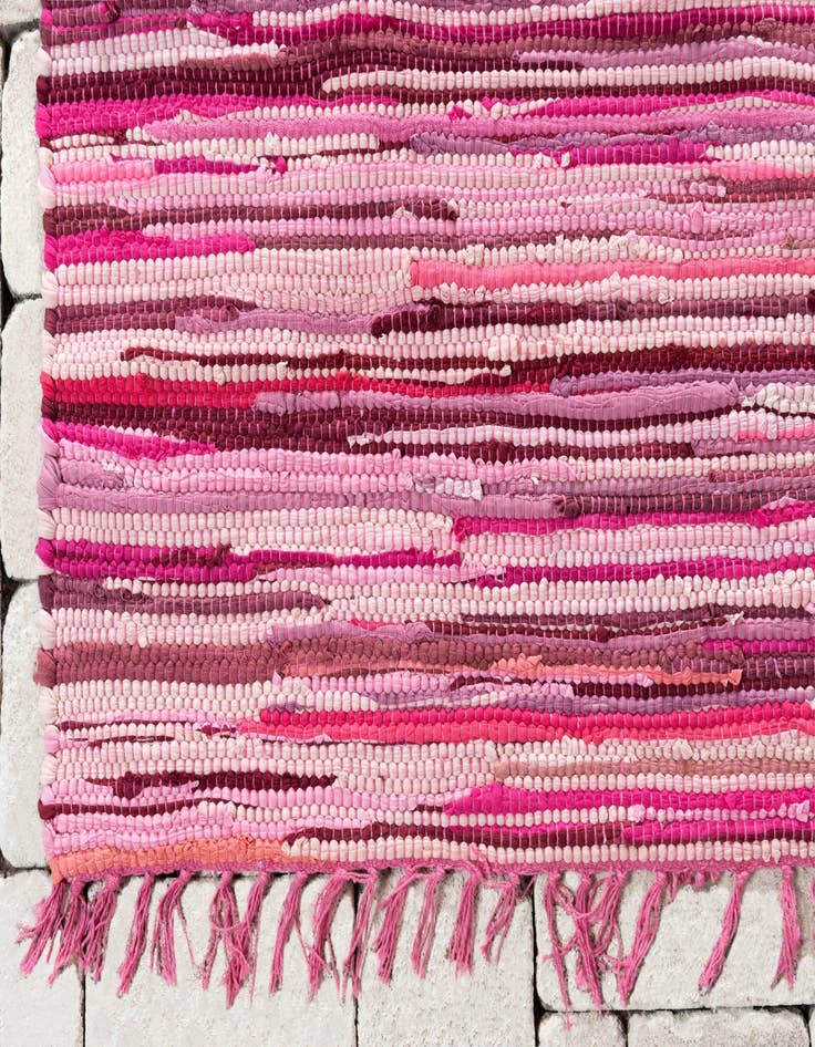 Detail image of 2' 7 x 9' 10  Hand Woven Chindi Cotton Runner Rug