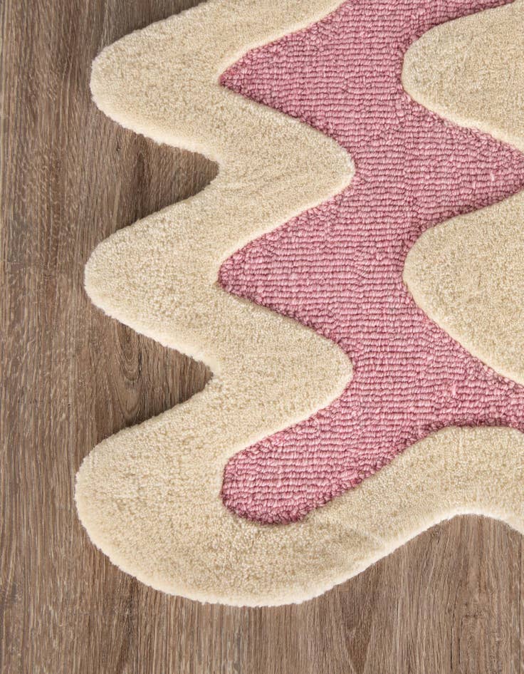 Detail image of 2' x 6' 1 Happy Rugs Wiggles Wool Runner