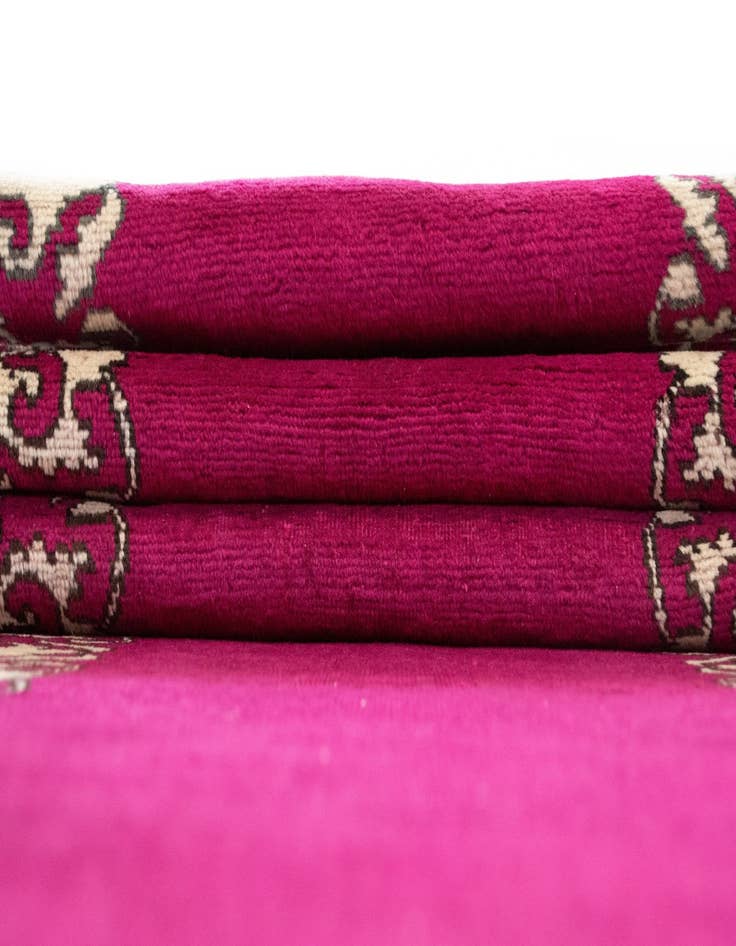 Detail image of 2' 6 x 10' 4 Kerman Runner Rug