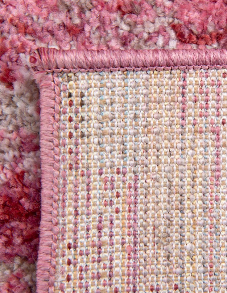 Detail image of 2' 7 x 8' 2 Madrid Runner Rug