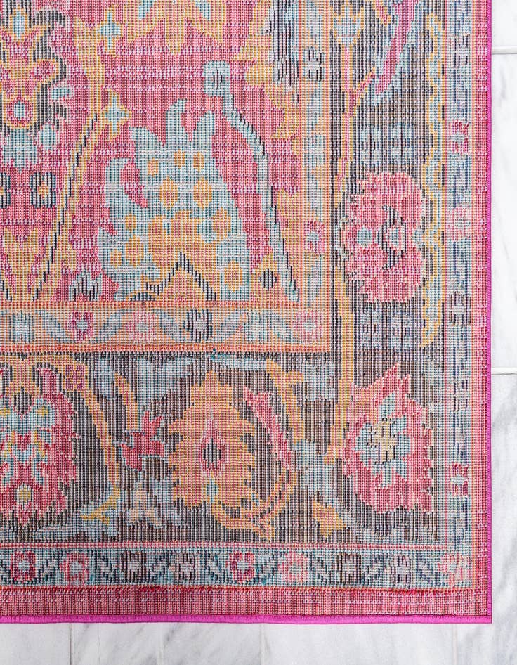 Detail image of 2' 7 x 10'  Washable Palazzo Runner Rug