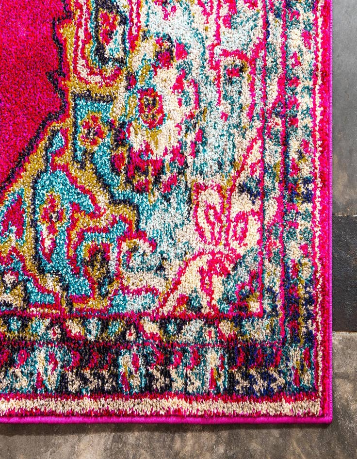 Detail image of 2' 7 x 10'  Washable Palazzo Runner Rug