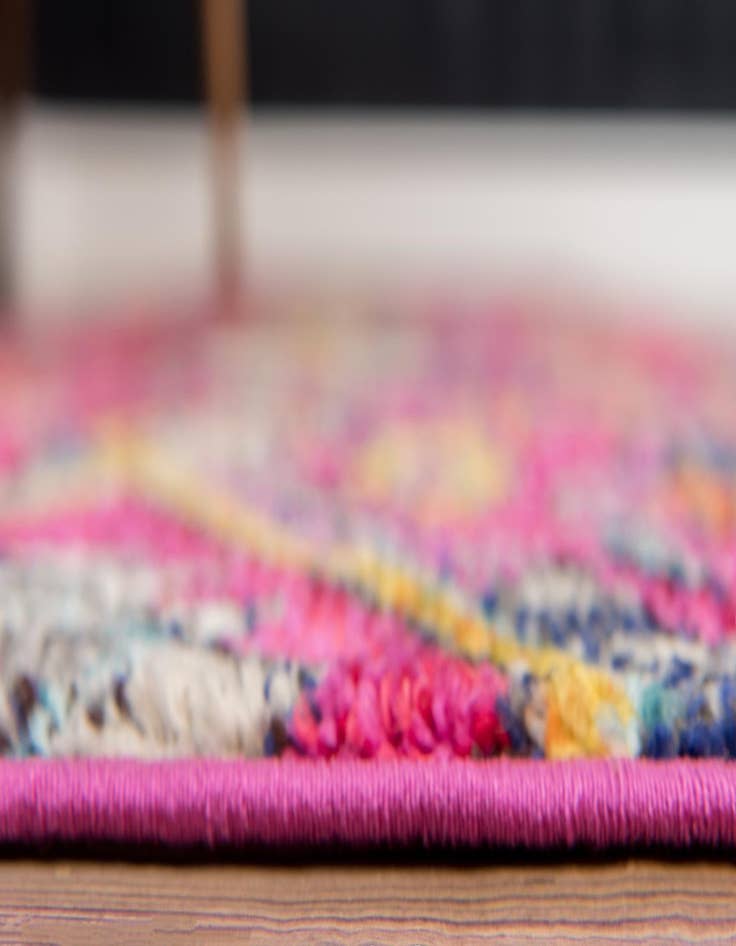 Detail image of 2' 2 x 6' 9  Washable Santa Fe Runner Rug