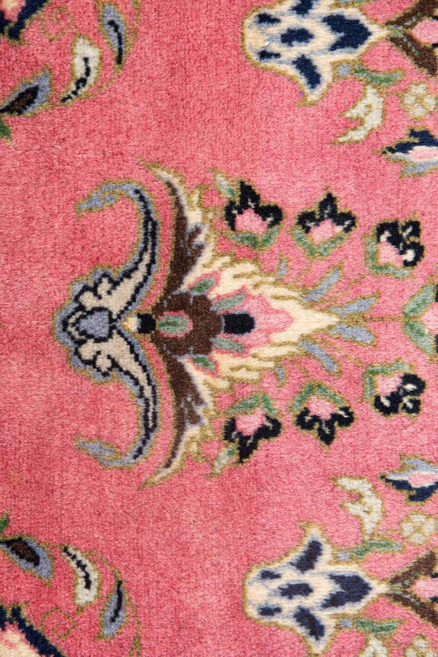 Detail image of 2' 4 x 12' 2 Hand Knotted Sarough Wool Runner Rug