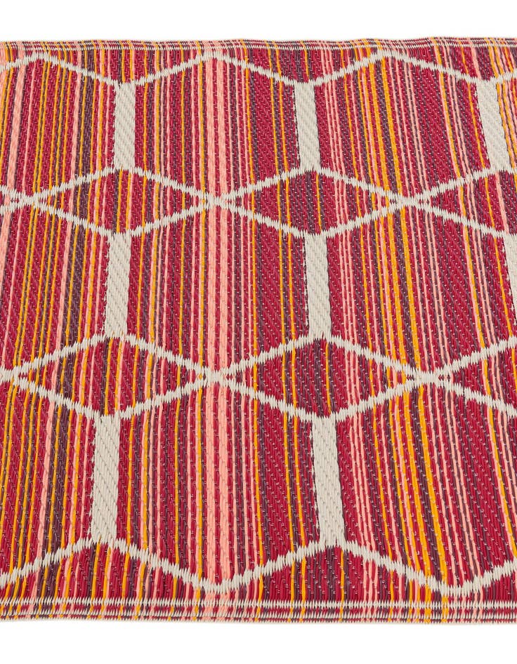 Detail image of 2' x 6'  Washable Vista Breeze Indoor / Outdoor Runner Rug