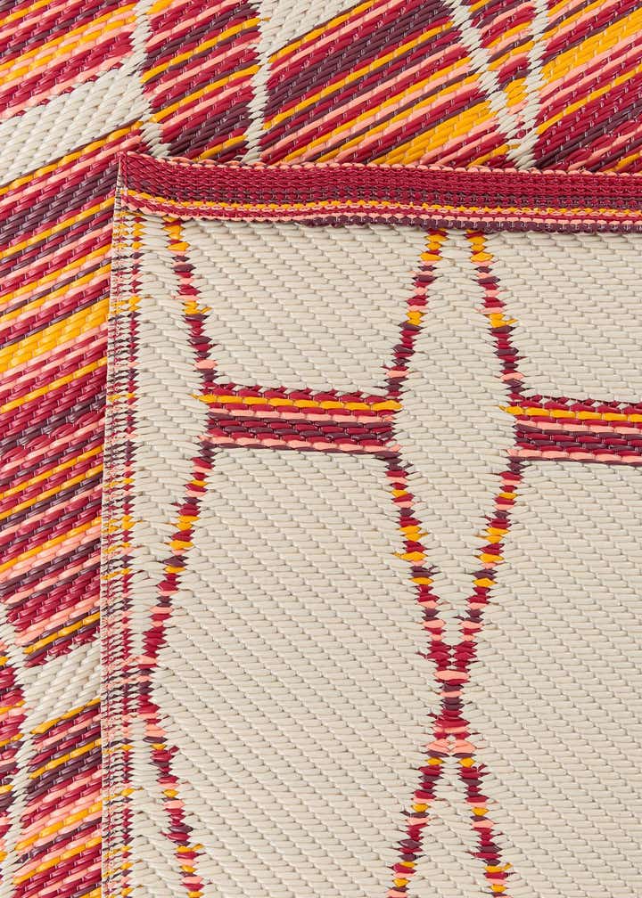 2' x 6' Easy-Clean Vista Breeze Indoor / Outdoor Runner Rug